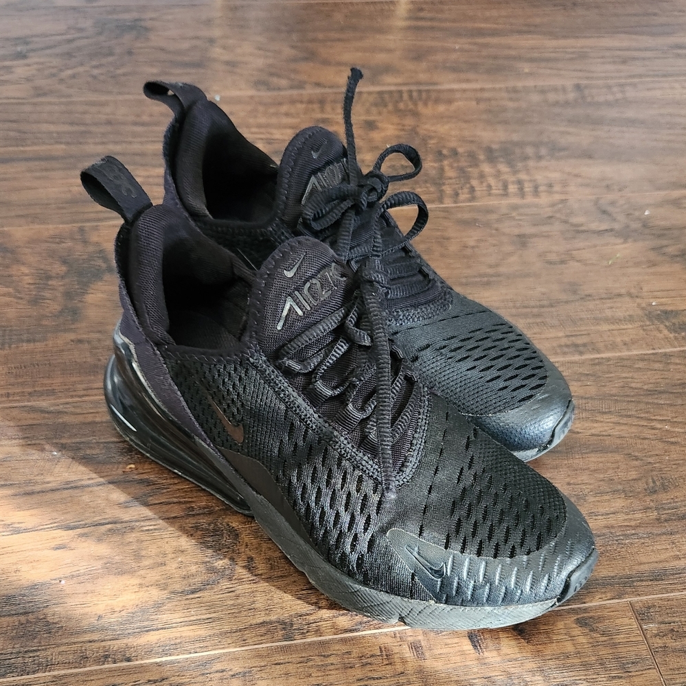 Nike Max 270 Black, Youth size 4.5